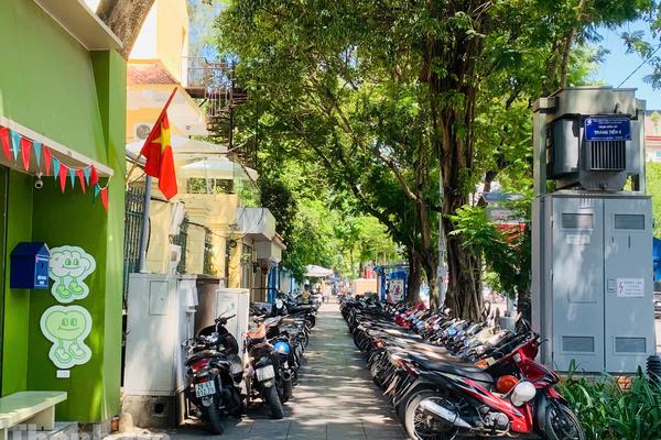 Người dân và chuyên gia nói gì về Dự thảo Hà Nội cho thuê vỉa hè phát triển kinh tế đêm?
