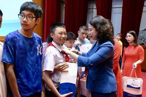 Chung tay xây dựng môi trường số an toàn cho trẻ em