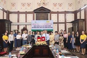 PVcomBank và Trường Đại học Dược Hà Nội hợp tác phát triển hệ sinh thái tài chính giáo dục