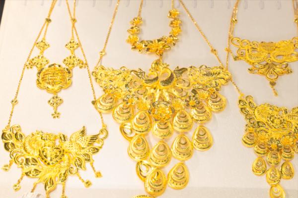 Giá vàng hôm nay 29/5: Vàng lao dốc mạnh, triển vọng dài hạn ra sao?