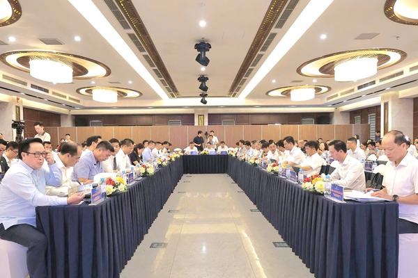 Hà Tĩnh tháo điểm nghẽn, tạo đà cho kinh tế tư nhân tăng tốc