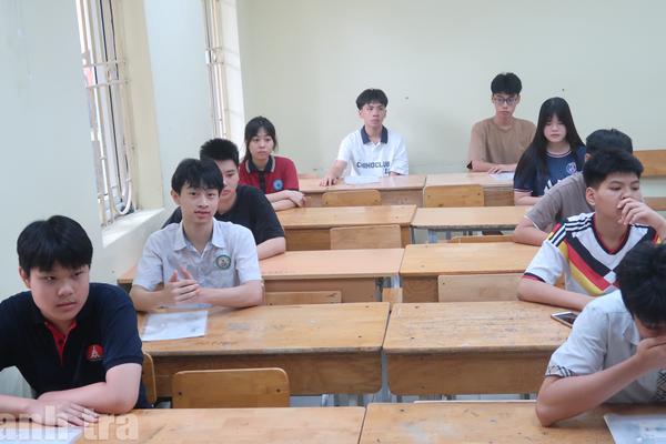 125.000 sĩ tử Hà Nội bước vào “cuộc đua” lớp 10 công lập