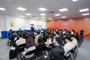 Tìm lời giải tăng trưởng cho nhà bán mới từ những lớp đào tạo của Shopee