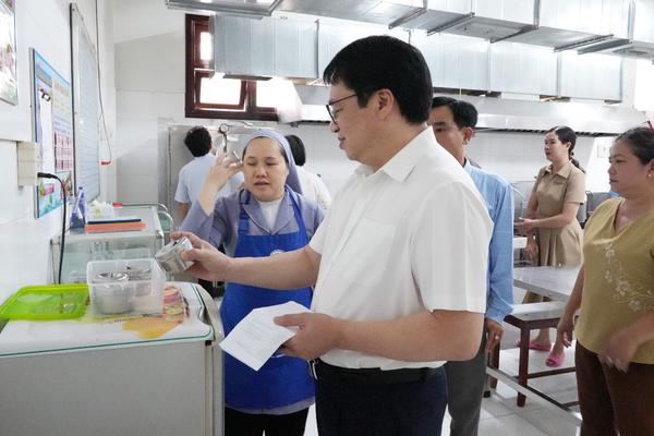 Phát hiện hơn 5.700 cơ sở vi phạm, chuyển 17 vụ việc sang cơ quan điều tra