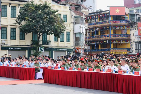 Vinamilk hỗ trợ 40.000 sản phẩm dinh dưỡng cho chương trình “Tổ quốc bình yên”