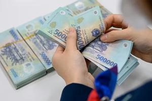 Loạt quy định mới về thuế VAT, xăng E10, đăng ký xe có hiệu lực từ tháng 6