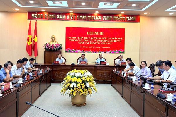 An Giang tăng cường kiểm soát quyền lực trong xây dựng pháp luật