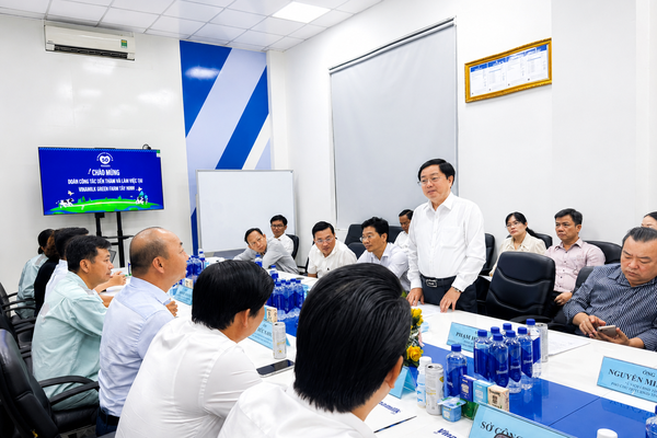 Bí thư tỉnh ủy Tây Ninh Nguyễn Văn Quyết thăm và làm việc tại Vinamilk Green Farm Tây Ninh