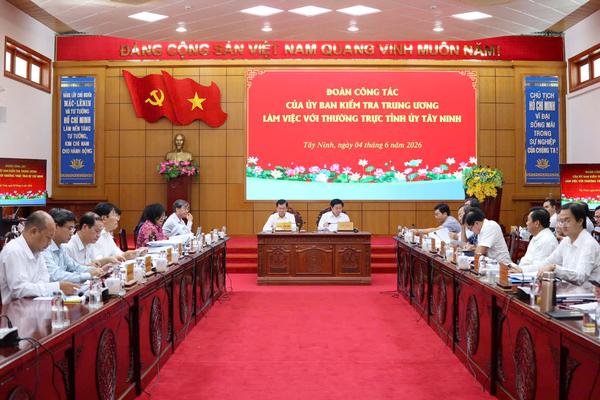 Ủy ban Kiểm tra Trung ương làm việc với Thường trực Tỉnh ủy Tây Ninh