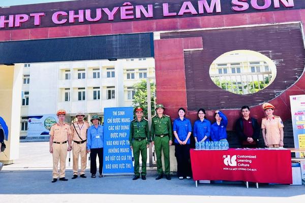 Công an Thanh Hoá tăng cường đảm bảo giao thông mùa thi