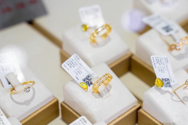 Giá vàng hôm nay 6/6: Áp lực bán áp đảo, vàng tiếp tục giảm giá