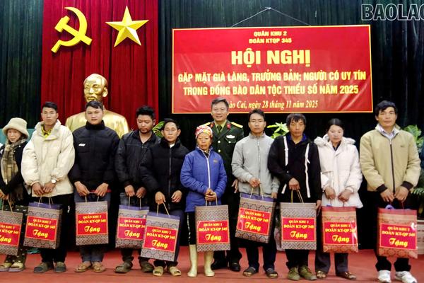 Đoàn Kinh tế Quốc phòng 345: Hỗ trợ người dân gặp khó khăn