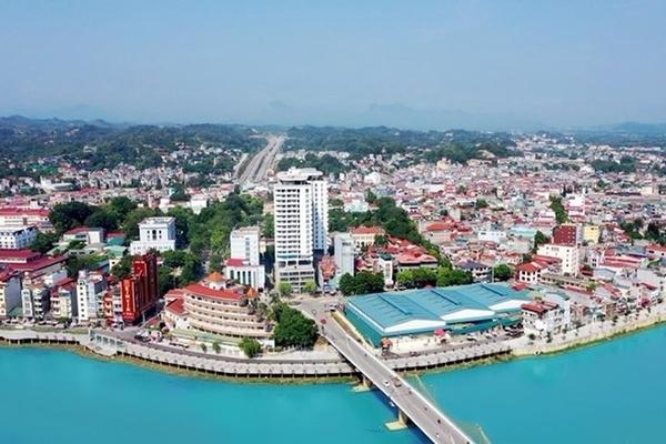 Công nghiệp Cao Bằng tăng 16,8%, thương mại dịch vụ bứt phá mạnh