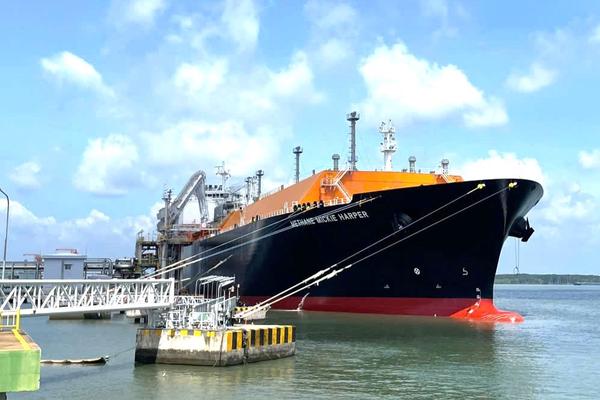 PV GAS nhập khẩu gần 120.000 tấn LNG, LPG giữa cao điểm nhu cầu năng lượng