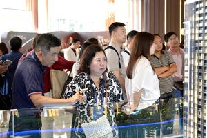 Dòng tiền vẫn ưu tiên bất động sản trung tâm, Cloud9 Tower thu hút sự quan tâm trong ngày mở bán