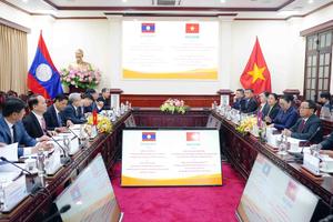 Hội đàm giữa Bộ trưởng Bộ Tư pháp Việt Nam và Bộ trưởng Bộ Tư pháp Lào