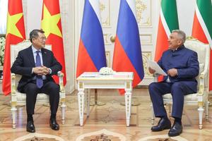 Thủ tướng Lê Minh Hưng khuyến khích mở thêm đường bay thương mại Kazan - Hà Nội