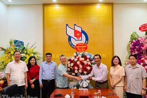 Phó Tổng Thanh tra Chính phủ Lê Sỹ Bảy thăm và chúc mừng các cơ quan báo chí