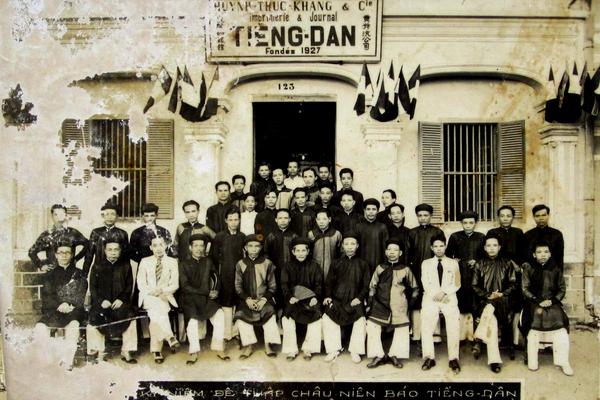 Những trang báo bên dòng sông Hương đi cùng lịch sử dân tộc