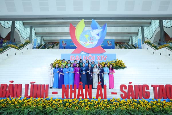 Lần đầu tiên có 5 nữ Ủy viên Trung ương Đảng tham gia Ban Chấp hành Trung ương Hội LHPN Việt Nam