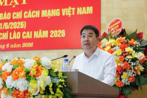Lào Cai cam kết tạo thuận lợi, coi báo chí là bạn đồng hành
