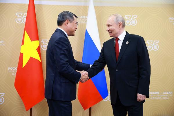 Tổng thống Vladimir Putin: Việt Nam là một trong những đối tác quan trọng nhất của Nga