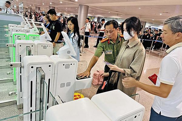 Tháo gỡ vướng mắc về tạm hoãn xuất cảnh do nợ thuế