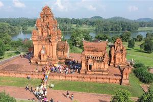Chuyển giao Làng Văn hóa - Du lịch các dân tộc Việt Nam về UBND TP Hà Nội quản lý