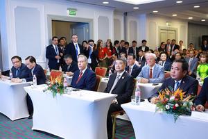 Thủ tướng Lê Minh Hưng chứng kiến trao văn kiện hợp tác giữa Petrovietnam với các doanh nghiệp năng lượng hàng đầu của Nga