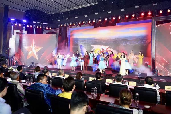 Người làm báo Việt Nam và bạn bè quốc tế hội tụ trong đêm nhạc đặc biệt tại Hải Phòng