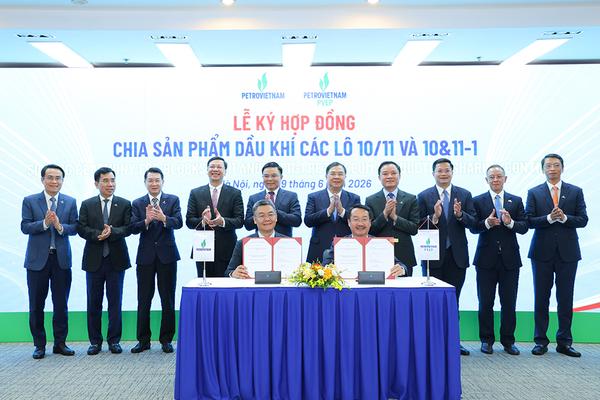 PETROVIETNAM tổ chức lễ ký hợp đồng chia sẻ sản phẩm dầu khí và hợp đồng mua bán khí, mỏ Sư tử trắng
