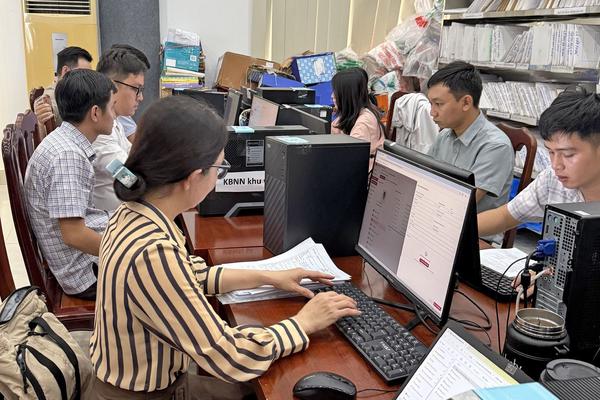 Thanh tra An Giang từng bước hình thành môi trường làm việc số từ Phong trào “Bình dân học vụ số”