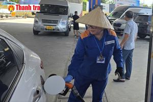 Giá xăng dầu giảm, xăng E10RON95 xuống dưới 20.000 đồng/lít