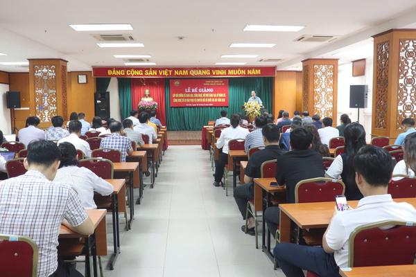 Bế giảng lớp bồi dưỡng về khoa học, công nghệ, đổi mới sáng tạo và kỹ năng số phục vụ chuyển đổi số quốc gia