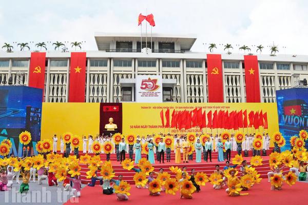 TPHCM tổng duyệt lễ kỷ niệm 50 năm thành phố mang tên Bác