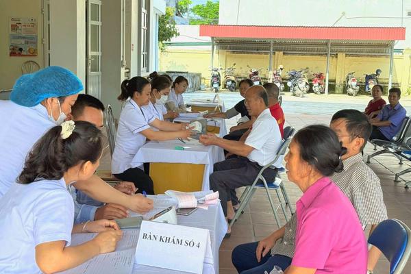 Tinh gọn bộ máy, Điện Biên chuyển giao 45 trạm y tế về cấp xã