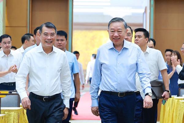 Tổng Bí thư, Chủ tịch nước: Khẩn trương xử lý dự án chậm, tiếp tục tinh gọn bộ máy