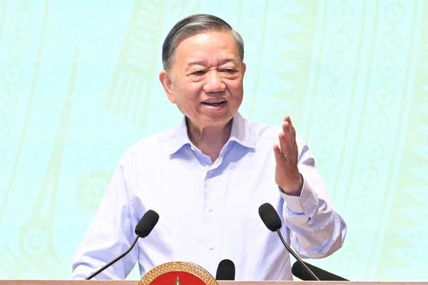 Bộ Chính trị: Tăng cường kỷ luật phát ngôn của cán bộ, đảng viên trên không gian mạng