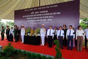 Tây Ninh truy điệu, an táng 173 hài cốt liệt sĩ từ Campuchia