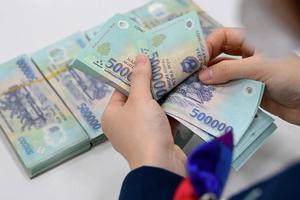 Lương công chức nơi cao tới 25 triệu đồng, nơi thấp nhất khoảng 9 triệu đồng