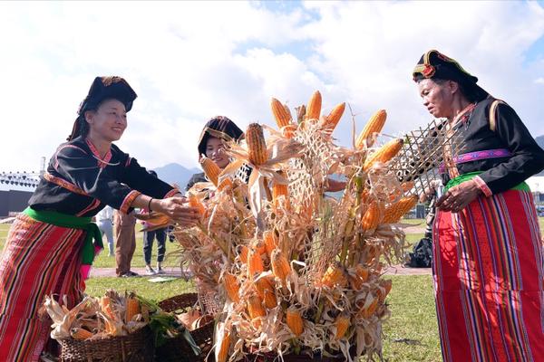 Độc đáo Lễ hội Tết Ngô: Giữ gìn bản sắc, tăng cường khối đại đoàn kết dân tộc