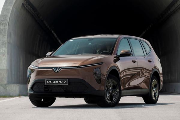 Chủ xe khẳng định VinFast VF MPV 7 lựa chọn “lợi cả khi mua lẫn khi dùng”