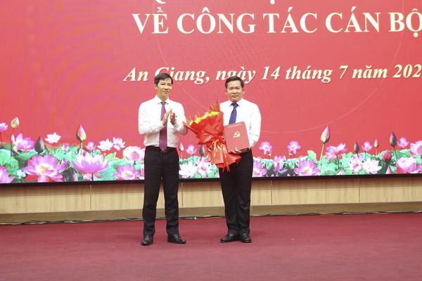 Ông Đinh Văn Nơi giữ chức Phó Bí thư Tỉnh ủy An Giang, kiêm Bí thư đặc khu Phú Quốc