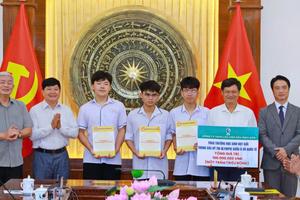 Thanh Hóa biểu dương học sinh đoạt 4 huy chương Olympic quốc tế và khu vực năm 2026