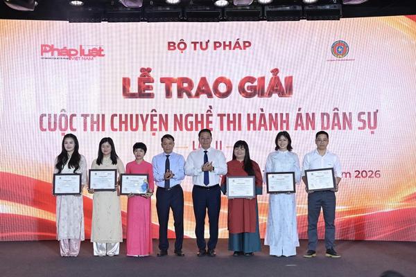 Gần 500 tác phẩm kể những câu chuyện truyền cảm hứng về nghề thi hành án dân sự