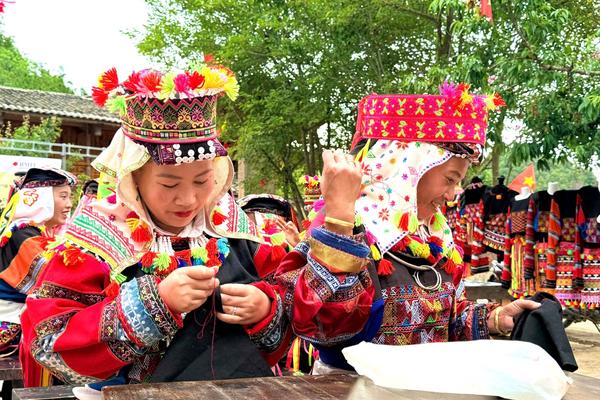 Để bản sắc văn hóa tiếp tục tỏa sáng trong đời sống đương đại