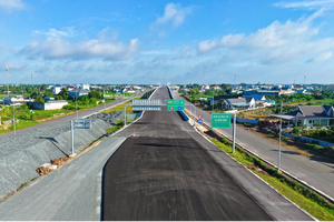 Hạ tầng mở rộng không gian phát triển cửa ngõ phía Tây TP HCM
