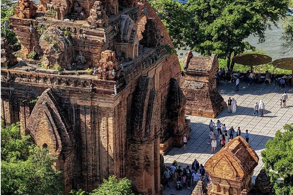 Khánh Hòa ra mắt nền tảng du lịch số tại Festival Biển 2026