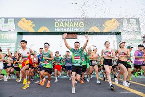 Hơn 13.000 vận động viên tranh tài tại VnExpress Đà Nẵng International Marathon Herbalife Cup 2026