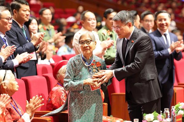 Hội nghị tri ân người có công năm 2026: Chăm lo toàn diện, khắc ghi sự hy sinh của thế hệ cha anh